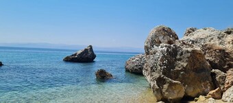 Sea-front villa - luxury, authenticity