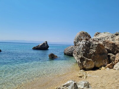 Sea-front villa - luxury, authenticity