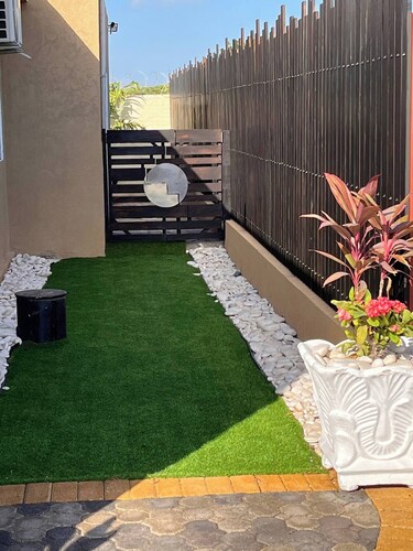 Charming 2-bedroom apartment with WiFi, AC in tranquil Greater Portmore