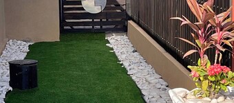 Charming 2-bedroom apartment with WiFi, AC in tranquil Greater Portmore