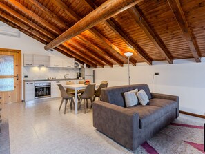 Interior - Apartment Sara by Interhome (Sorico Albonico)