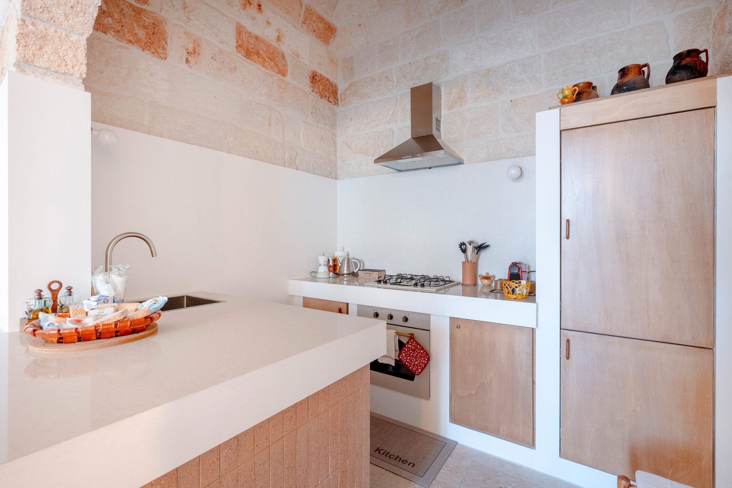 Réfrigérateur, four, plaque de cuisson, lave-vaisselle