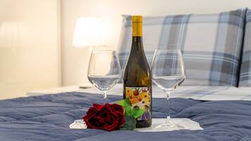 1 habitación, tabla de planchar con plancha, wifi gratis y ropa de cama