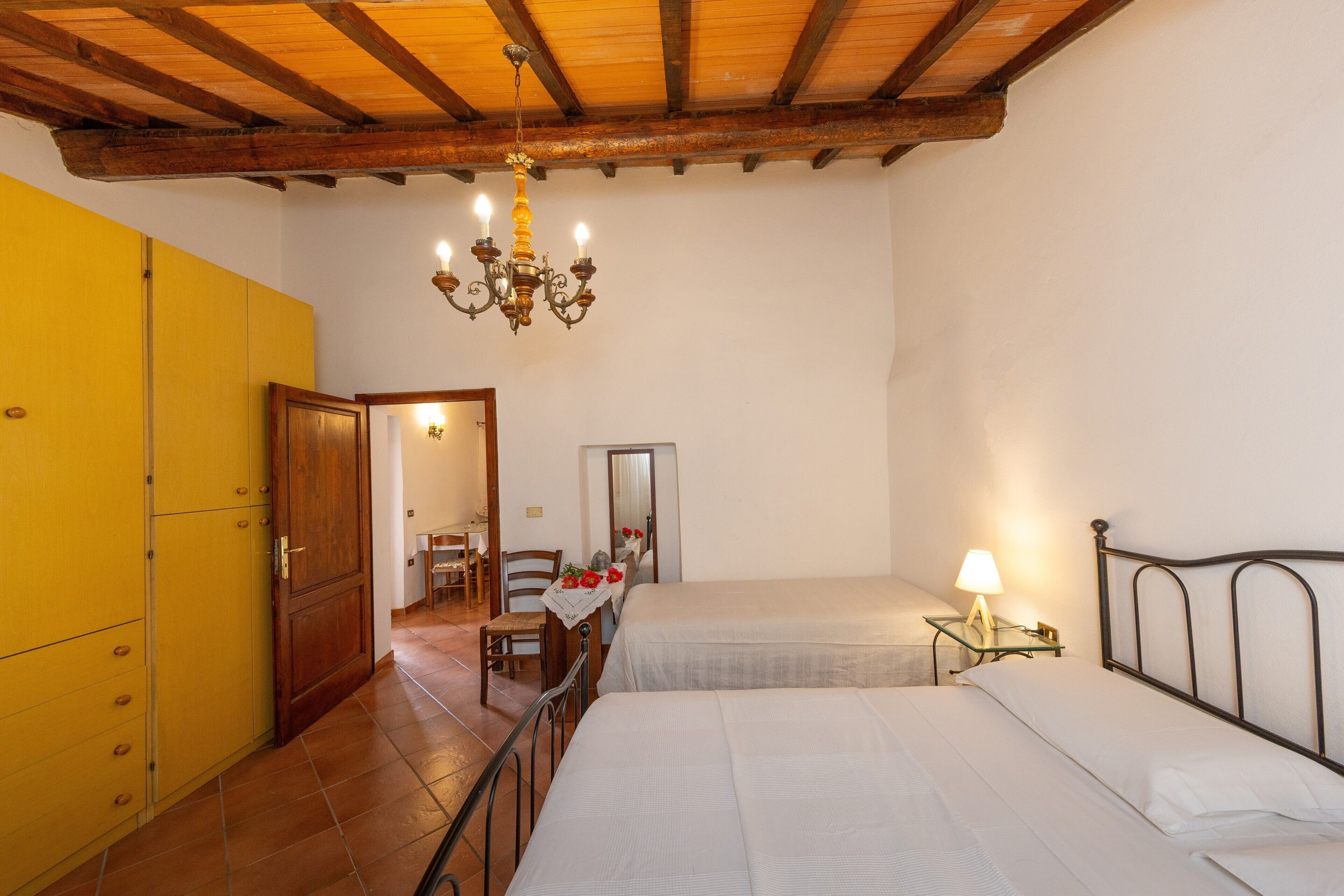 1 多间卧室、免费 WiFi、床单