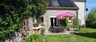 Holiday Home 'Ty Carolie' with Private Terrace, Private Garden and Wi-Fi
