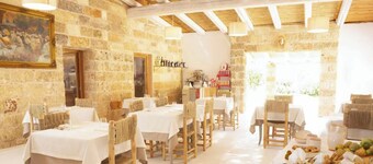 Room 'Masseria Scafazzi - Sandra - 2' with Private Terrace, Wi-Fi and Air Conditioning