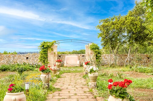 Room 'Masseria Scafazzi - Cristina - 4' with Private Terrace, Wi-Fi and Air Conditioning