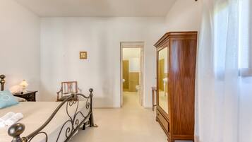 1 chambre, accès au Wi-Fi (inclus), literie fournie