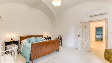 1 habitación, wifi gratis y ropa de cama