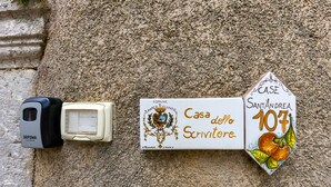 A mailbox, a house sign, and a doorbell. - 'Writer's Room' with Balcony (San Marco D'alunzio)