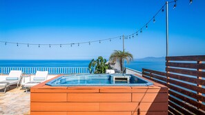 Penthouse Deluxe - 4 sovrum - balkong - havsutsikt | Privat bubbelpool
