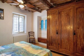 1 bedroom, iron/ironing board, free WiFi, bed sheets