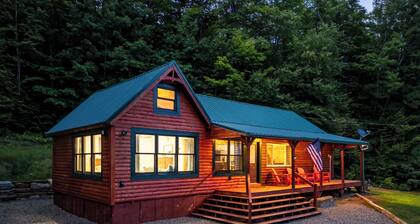 Huck’s Hideaway – Near Rangeley Lakes & Trails