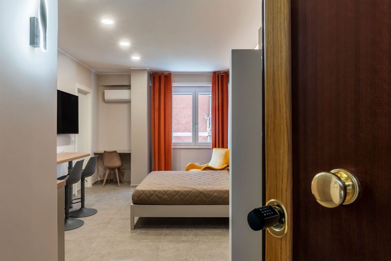 1 bedroom, desk, iron/ironing board, WiFi