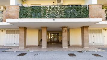 DĂ©tail de lâextĂ©rieur