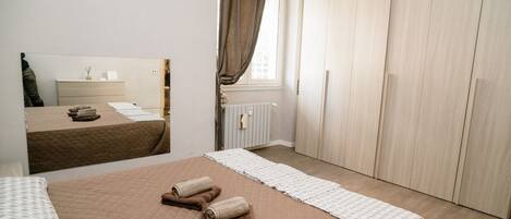 2 間睡房、熨斗/熨衫板、Wi-Fi、床單