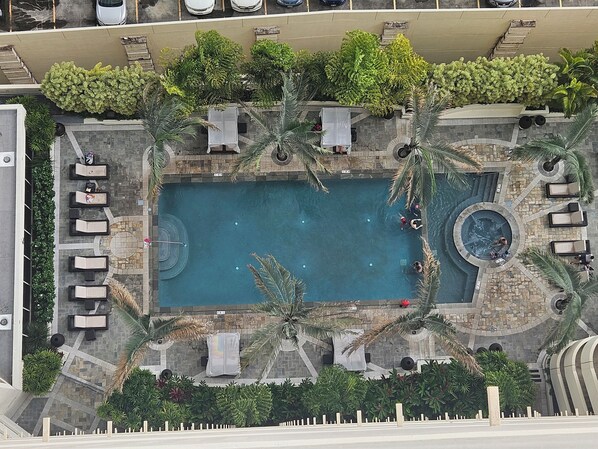 Outdoor pool, a heated pool