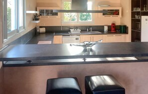 Fridge, dishwasher, cookware/dishes/utensils