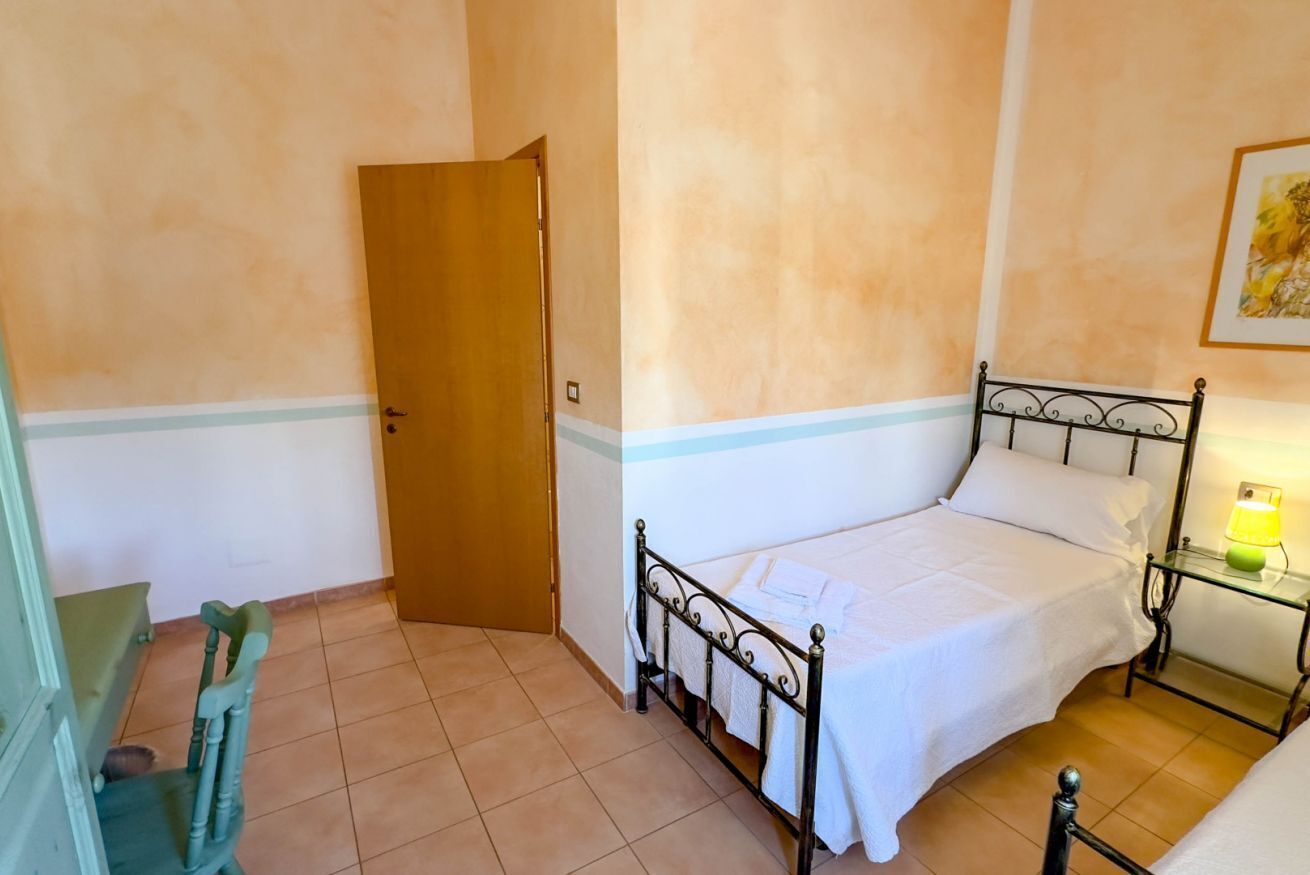 1 chambre, bureau, Wi-Fi gratuit, draps fournis