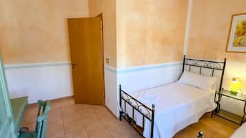 1 chambre, bureau, Wi-Fi gratuit, draps fournis
