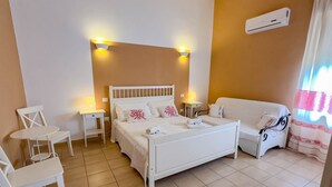 Room - Su Recreu 'E Mare 302- Triple room (Bosa)
