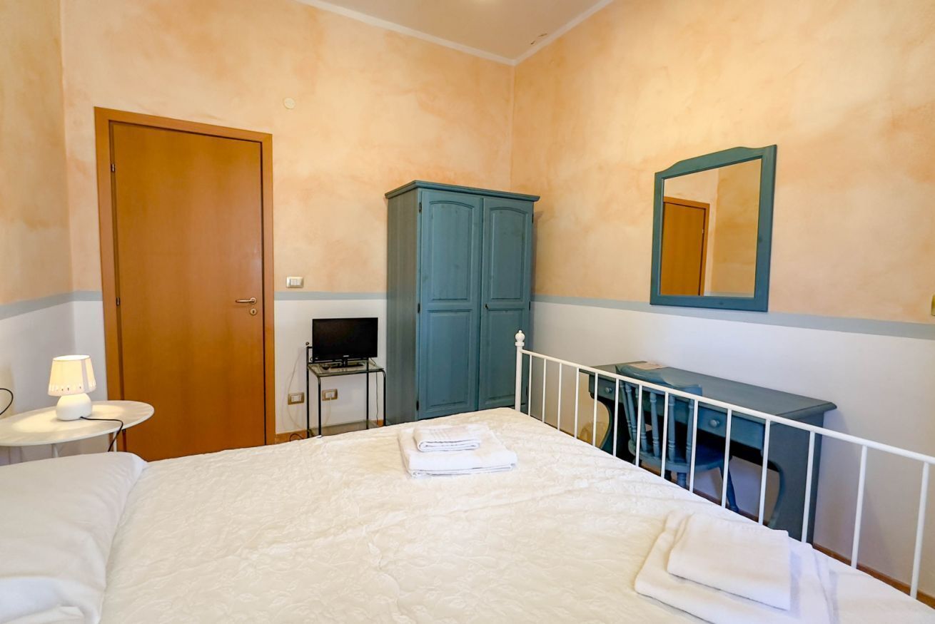 1 chambre, bureau, Wi-Fi gratuit, draps fournis