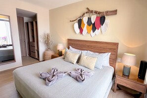 1 bedroom, desk, iron/ironing board, WiFi