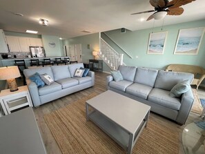 TV - Portofino IV 2006 - Oceanfront in Garden City Beach (Garden City)