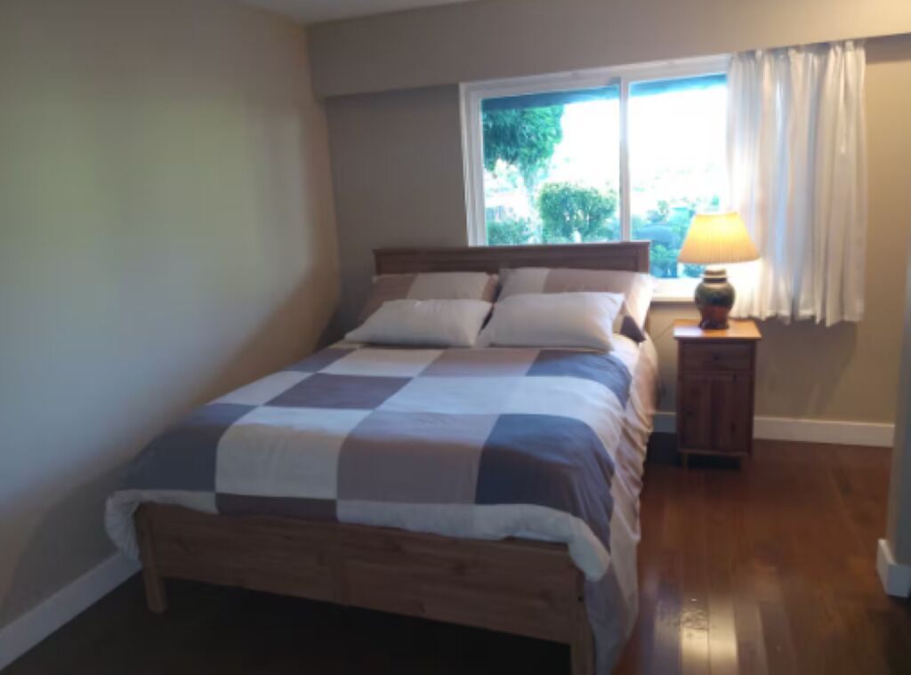 1 chambre, fer et planche à repasser, accès au Wi-Fi (inclus)