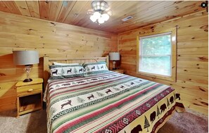 2 bedrooms, iron/ironing board, free WiFi, bed sheets - Morning Mist Cabin – Arts & Crafts Gatlinburg, Hot Tub, Game Room (Gatlinburg)