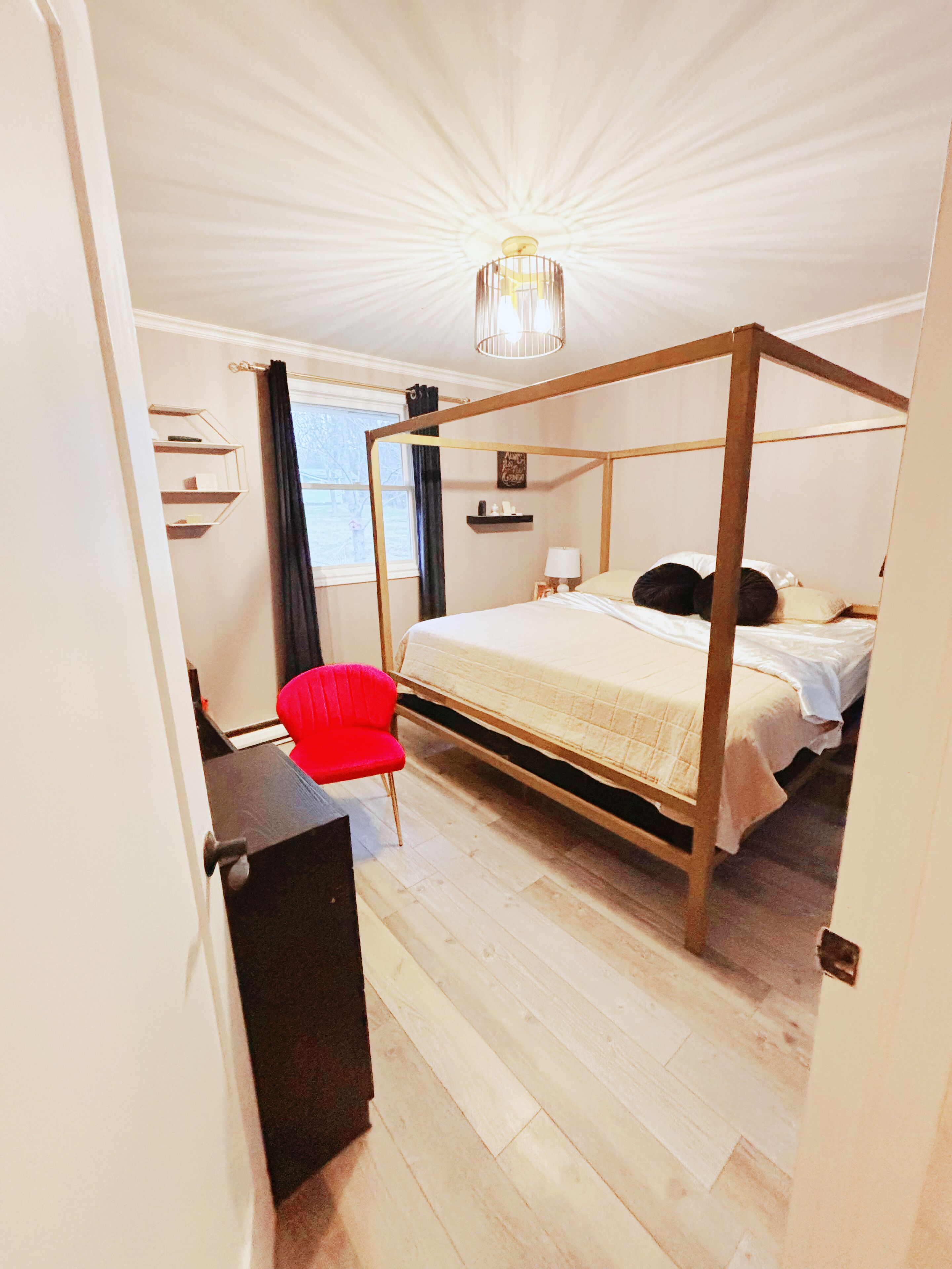 3 bedrooms, WiFi, bed sheets