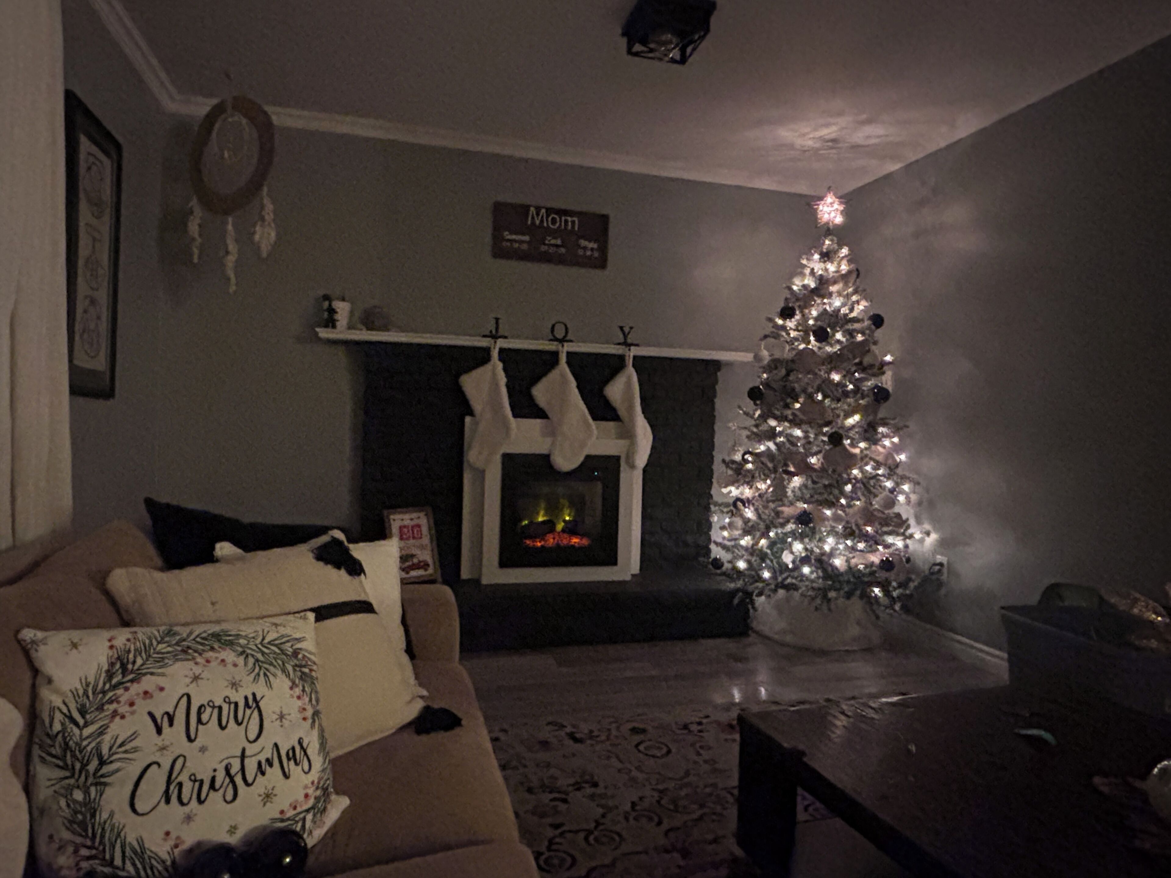 Televisión, chimenea