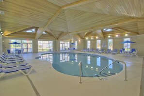 Piscine couverte, piscine extérieure