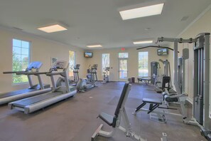 Fitness facility - RBC 1 Heritage Golf Week  2-BR resort Hilton Head Island-AC, WiFi, fitness room (Hilton Head Island)