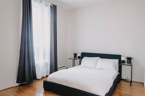 Lum The Queen - Superior Two-Bedroom Apartment