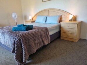 3 Schlafzimmer, Bügeleisen/Bügelbrett, WLAN, Bettwäsche