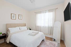 3 chambres, fer et planche à repasser, lit parapluie, Wi-Fi