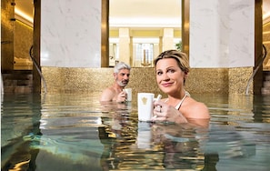 Bastu, bubbelpool, ångbastu och varma källor/mineralkällor