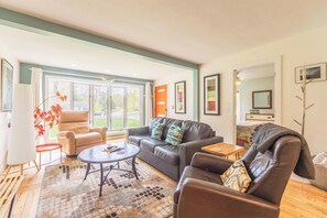 Smart-tv en een open haard