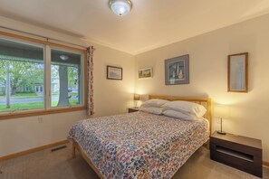 2 habitaciones, cuna de viaje, wifi gratis y ropa de cama 