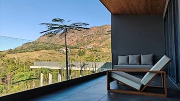 Familien-Suite, Hügelblick | Terrasse/Patio
