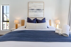 2 habitaciones, tabla de planchar con plancha y cuna de viaje 
