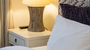 3 bedrooms, iron/ironing board, travel crib, free WiFi