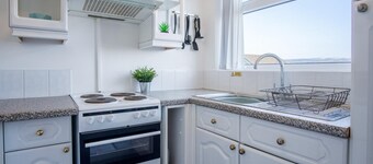 Bayview 32 - 2 Bedroom Chalet - Bayview Oxwich