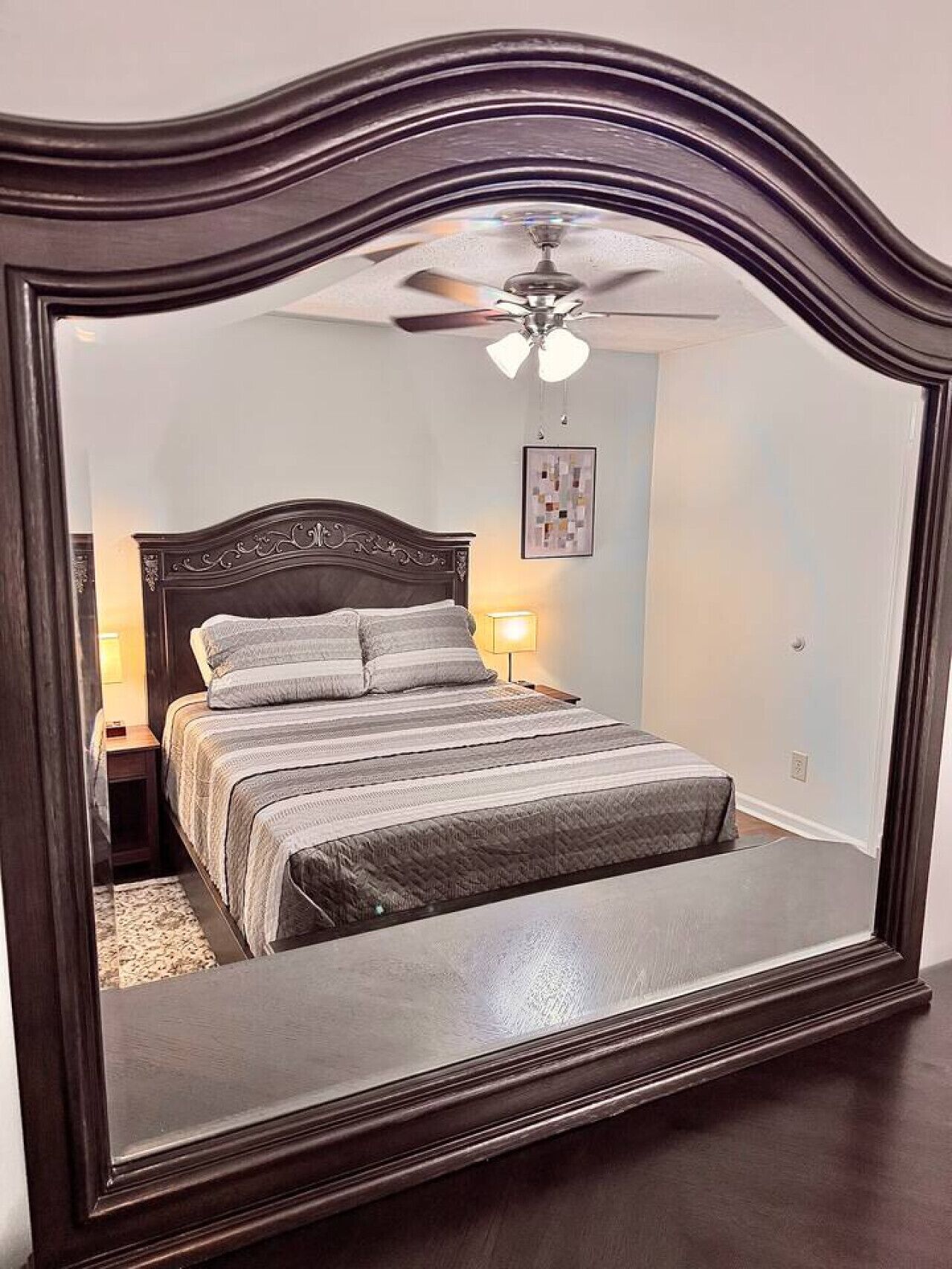 2 chambres, fer et planche à repasser, Wi-Fi, draps fournis