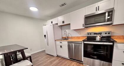 Cozy New Modern On I-95