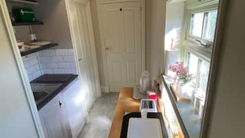 Refrigerador, microondas, lavavajillas, tostadora