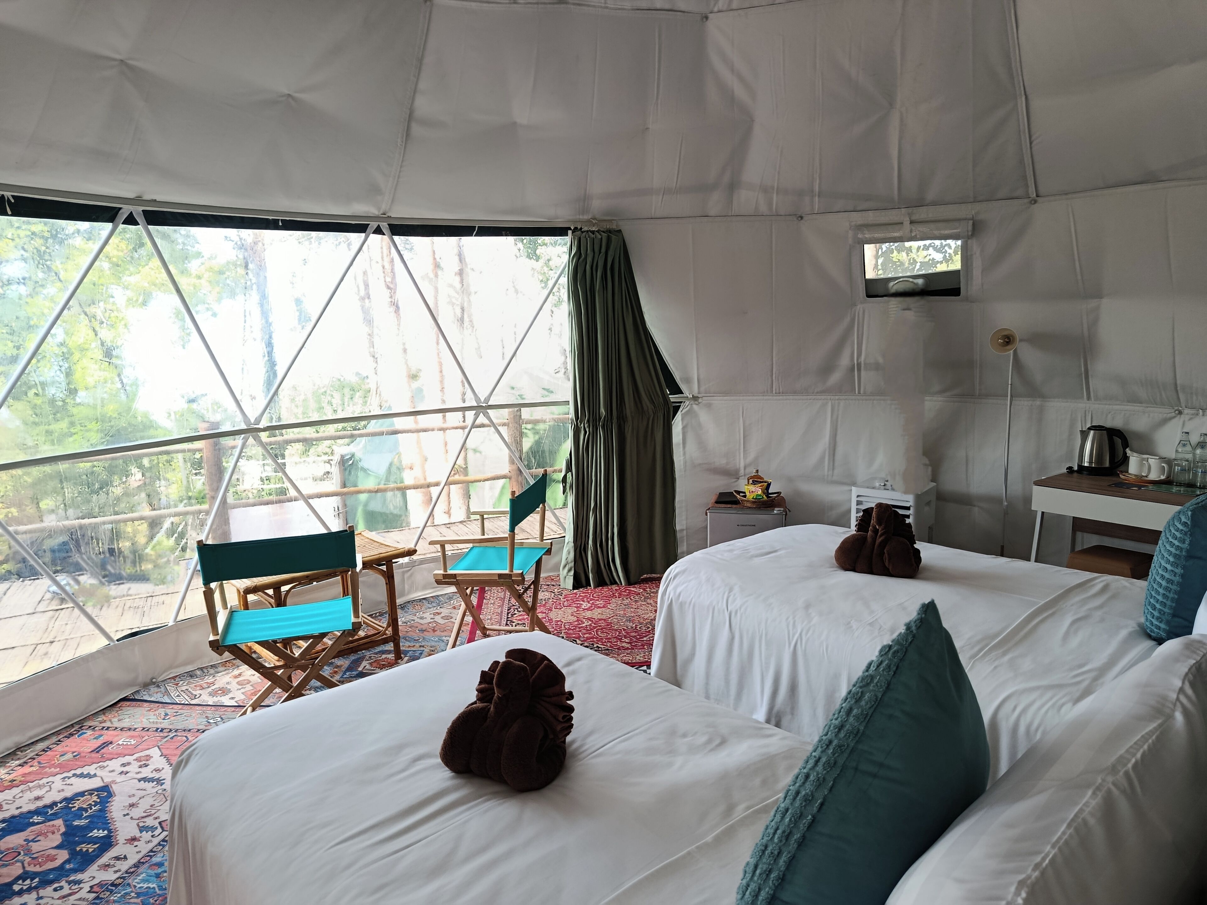 Desk, cots/infant beds, rollaway beds, free WiFi