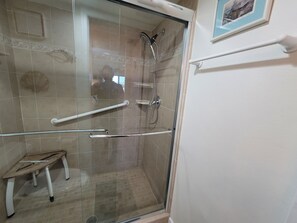 Shower, towels