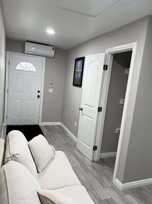 Interior - New ADU -  Charming 1-bedroom house with AC, WiFi in fabulous Bakersfield (Bakersfield)